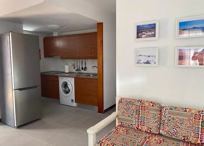 Delia Castillo 3b Caleta De Fuste