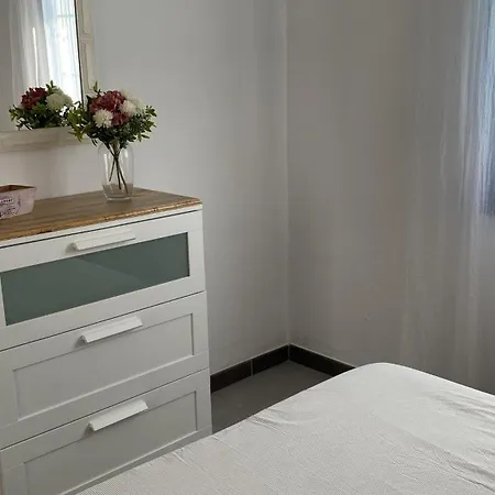 Delia Castillo 3b Apartman